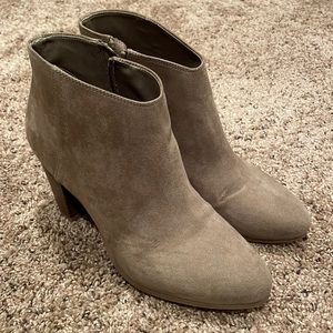 Women's Olive Green Bootie - Size 8